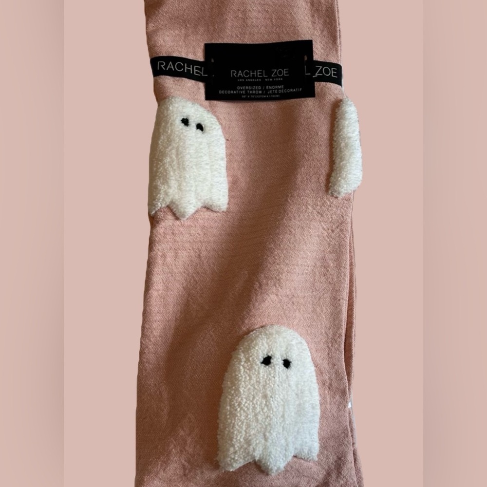 NWT Tik Tok Viral Rachel Zoe Pink Ghost Throw Blanket